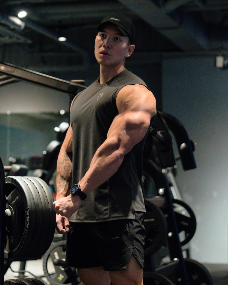 Form-Fit Performance Tank (Black)