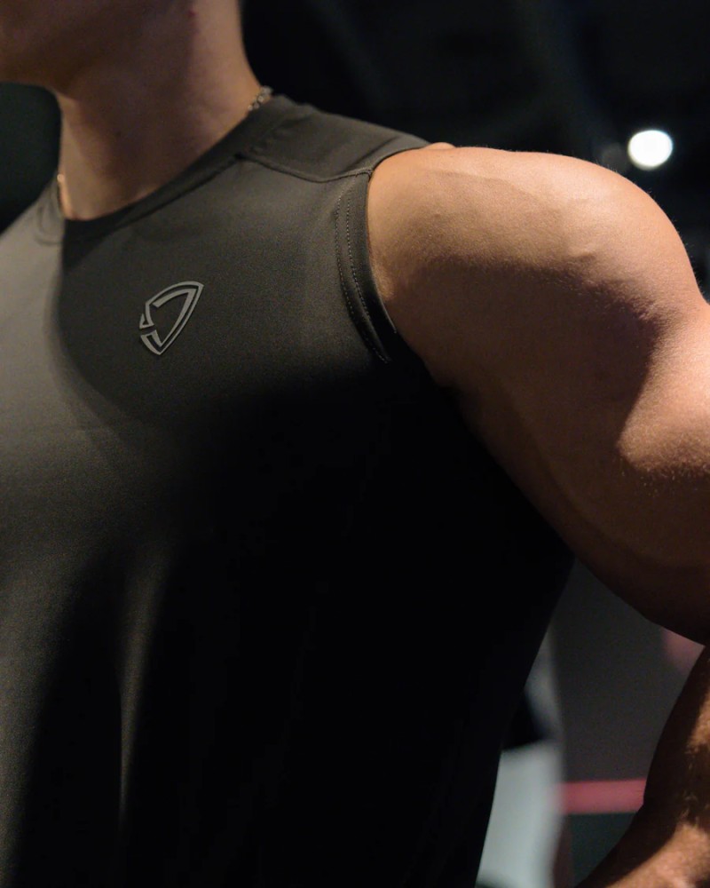 Form-Fit Performance Tank (Black)