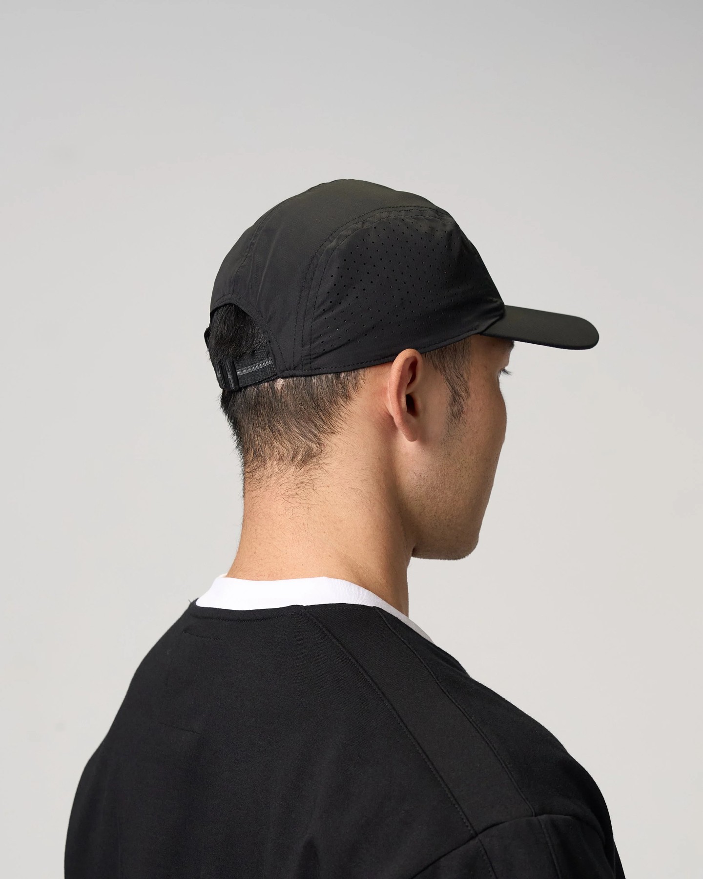 AeroVent 5-Panel Cap (Black)