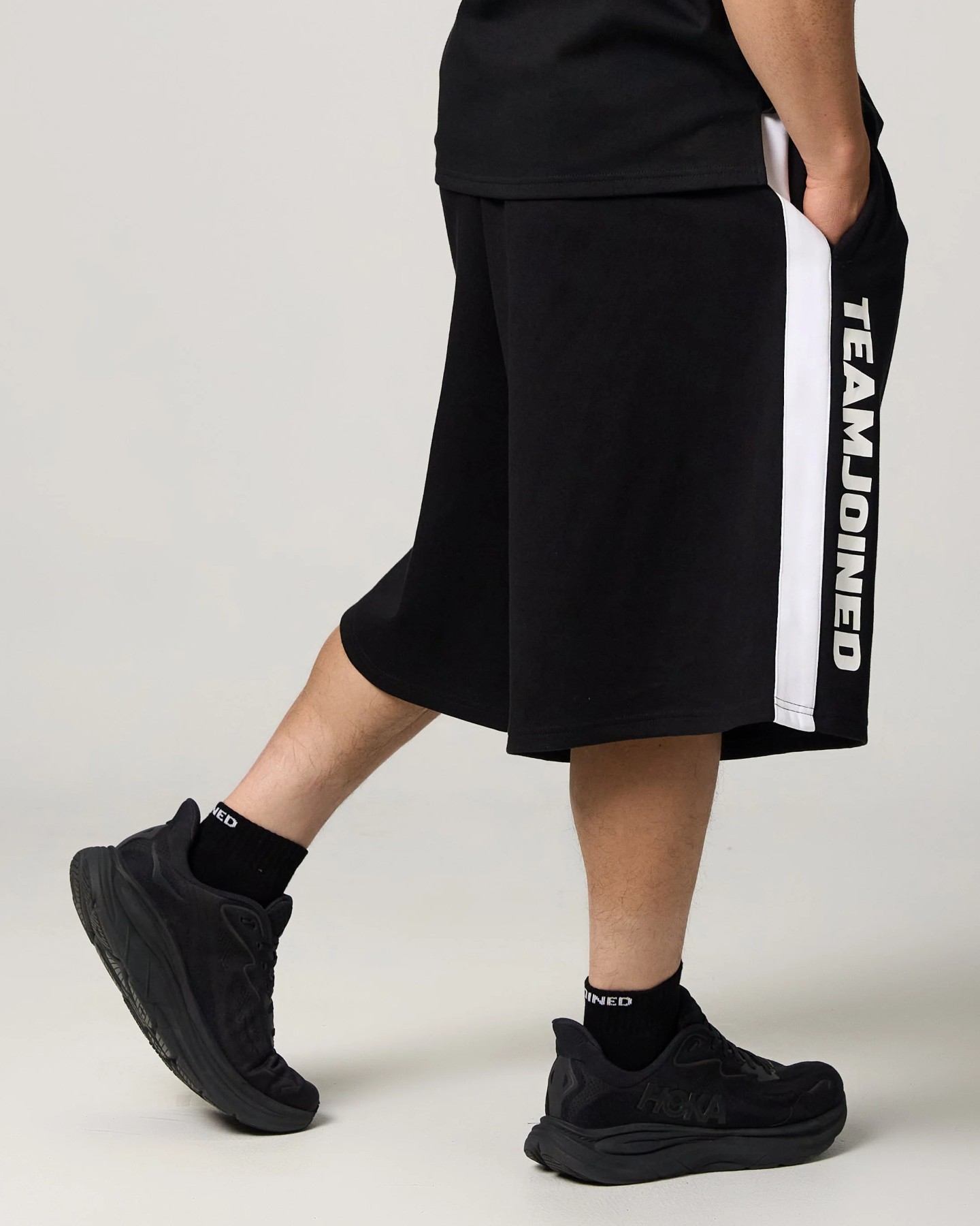 Logo Wide Half Pants (Black)