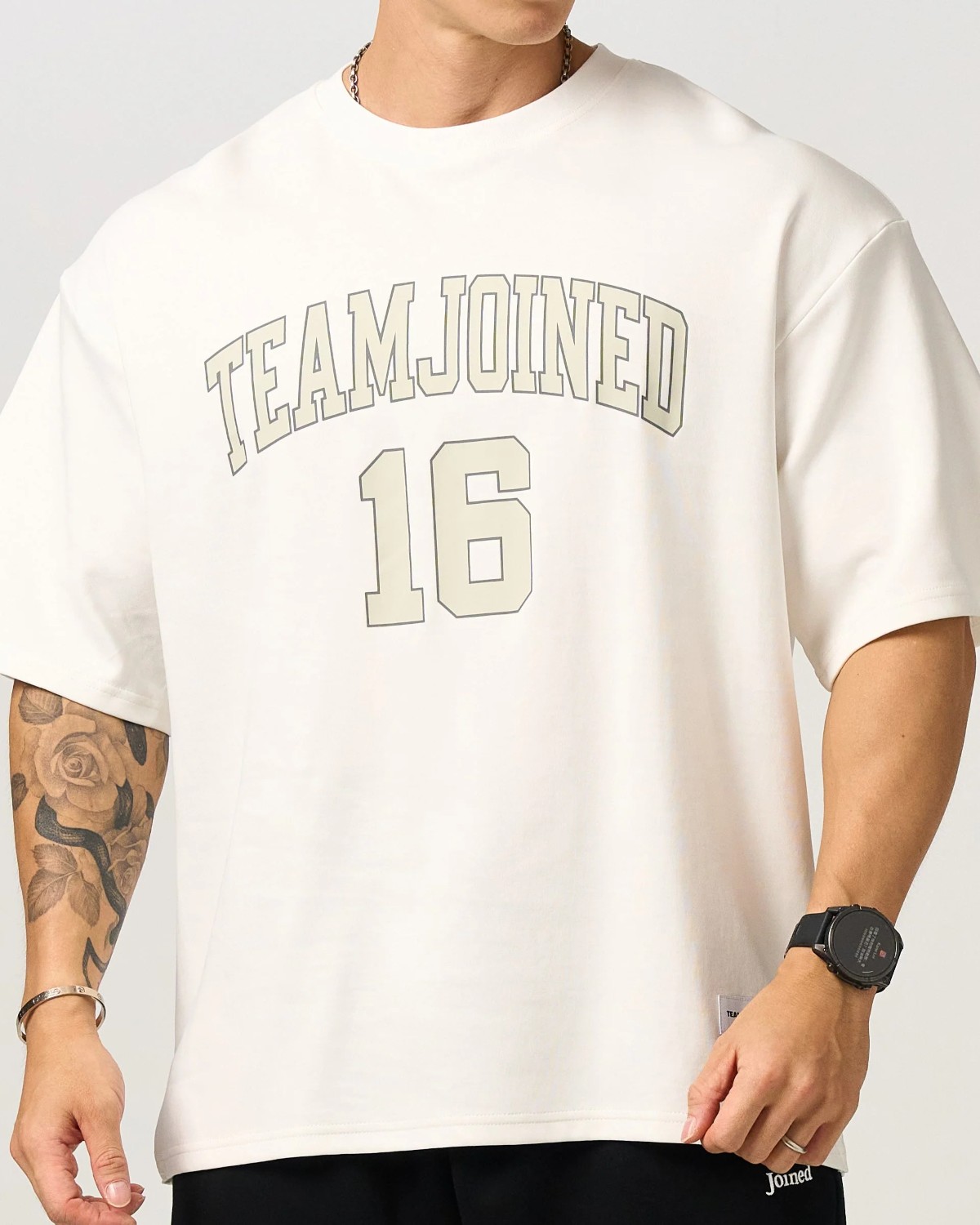 16 Arch logo Oversized (White)