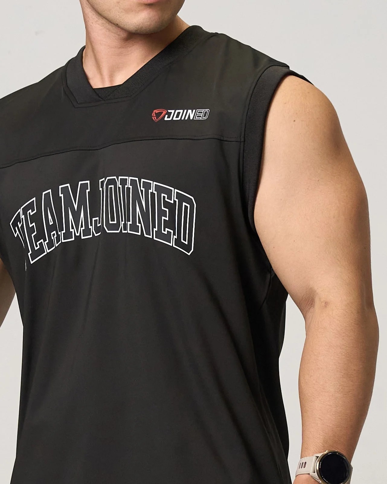 Adapt Arch Logo Sleeveless Jersey (Black)