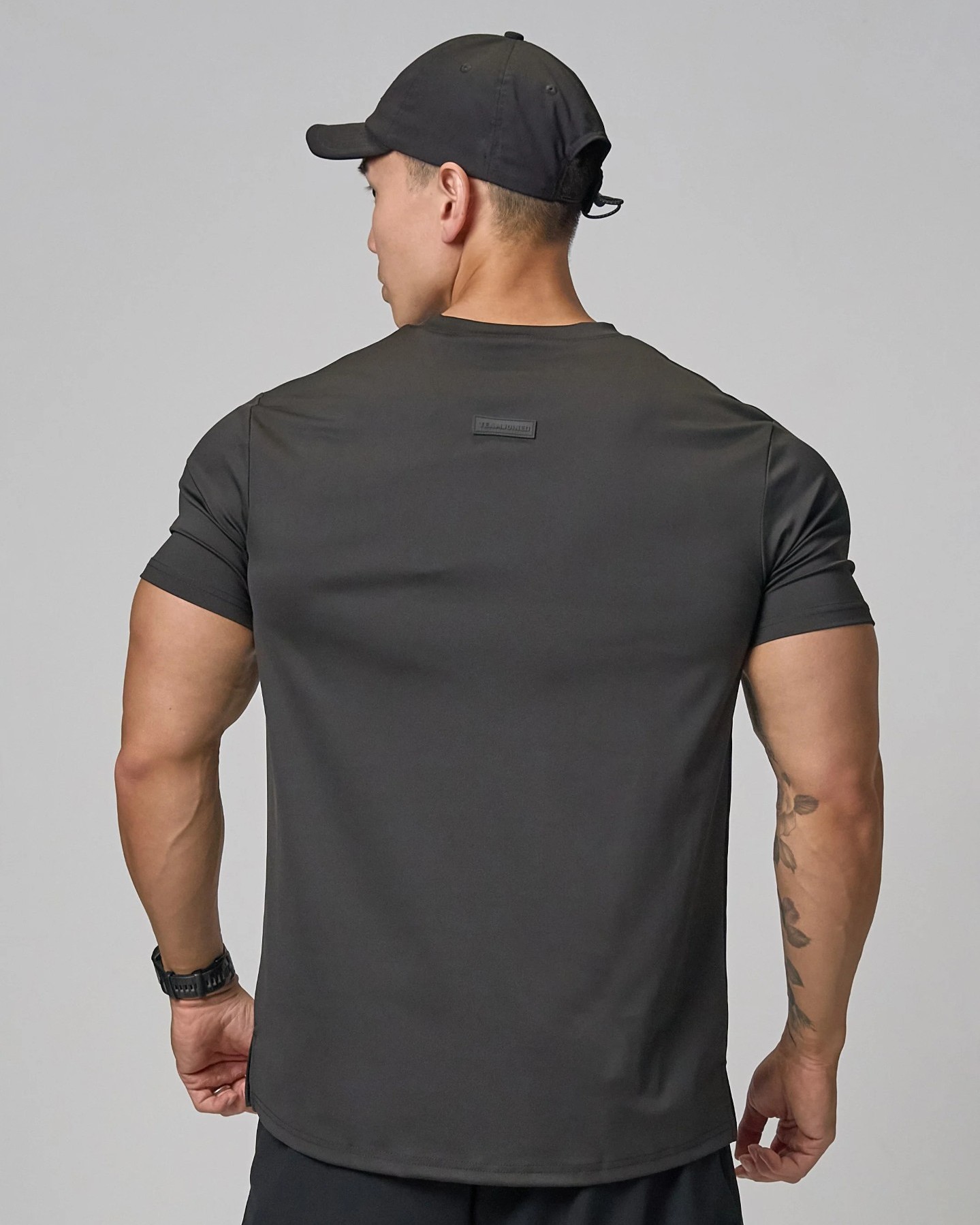 AdaptLite Flat Sleeves Muscle Top (Black)