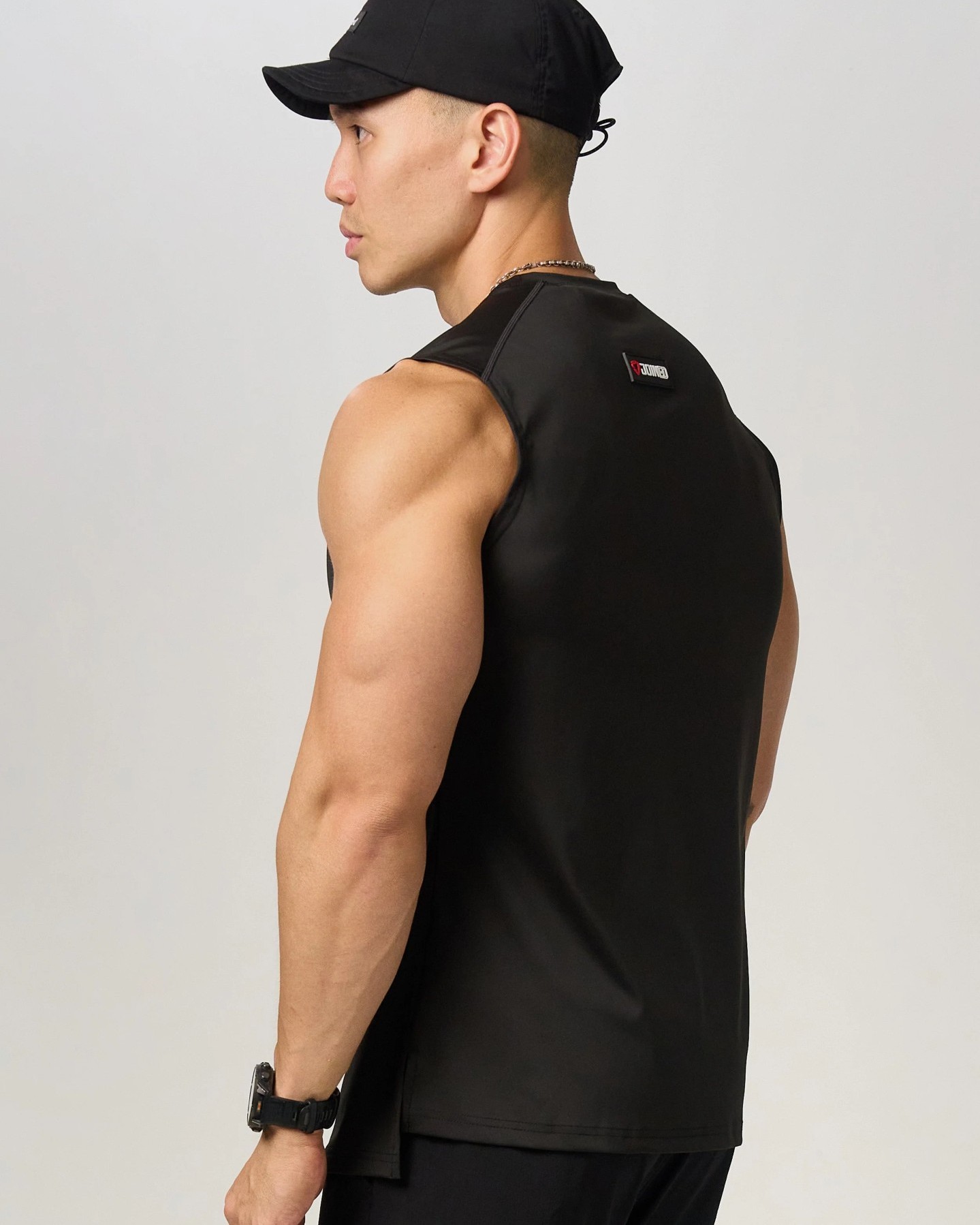 Form-Fit Performance Tank (Black)