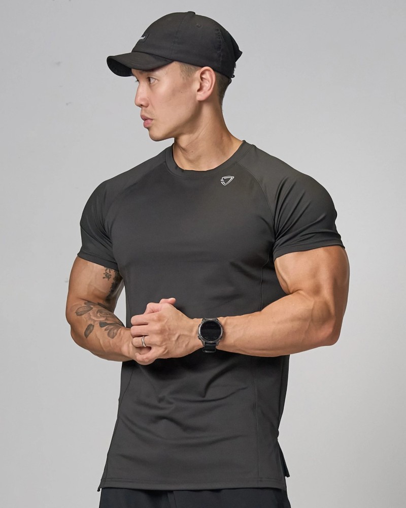 Form-Fit Top (Black)