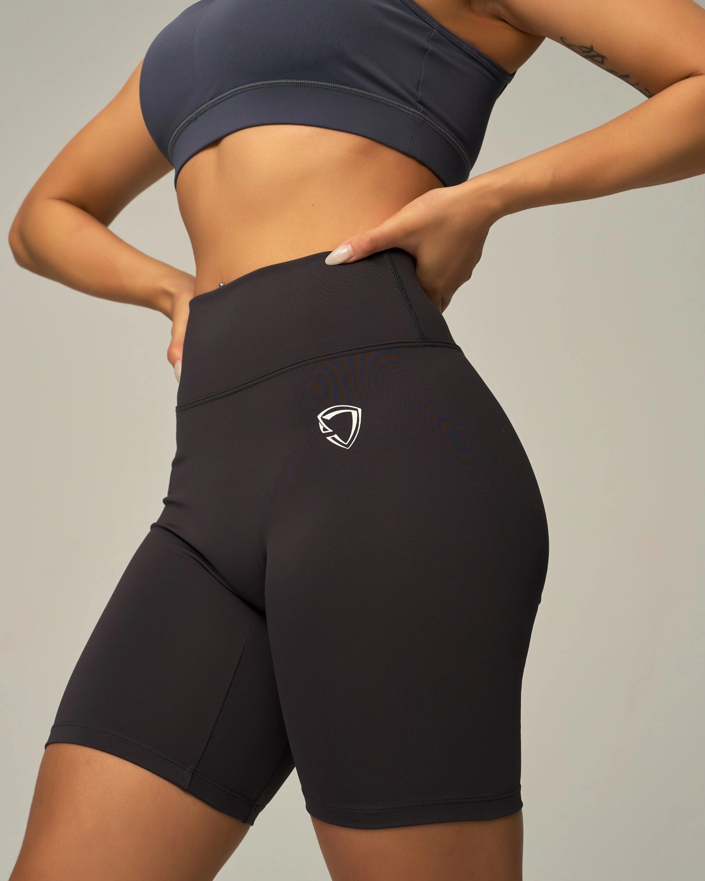 Essential High-Waisted Shorts 8" (Grey)