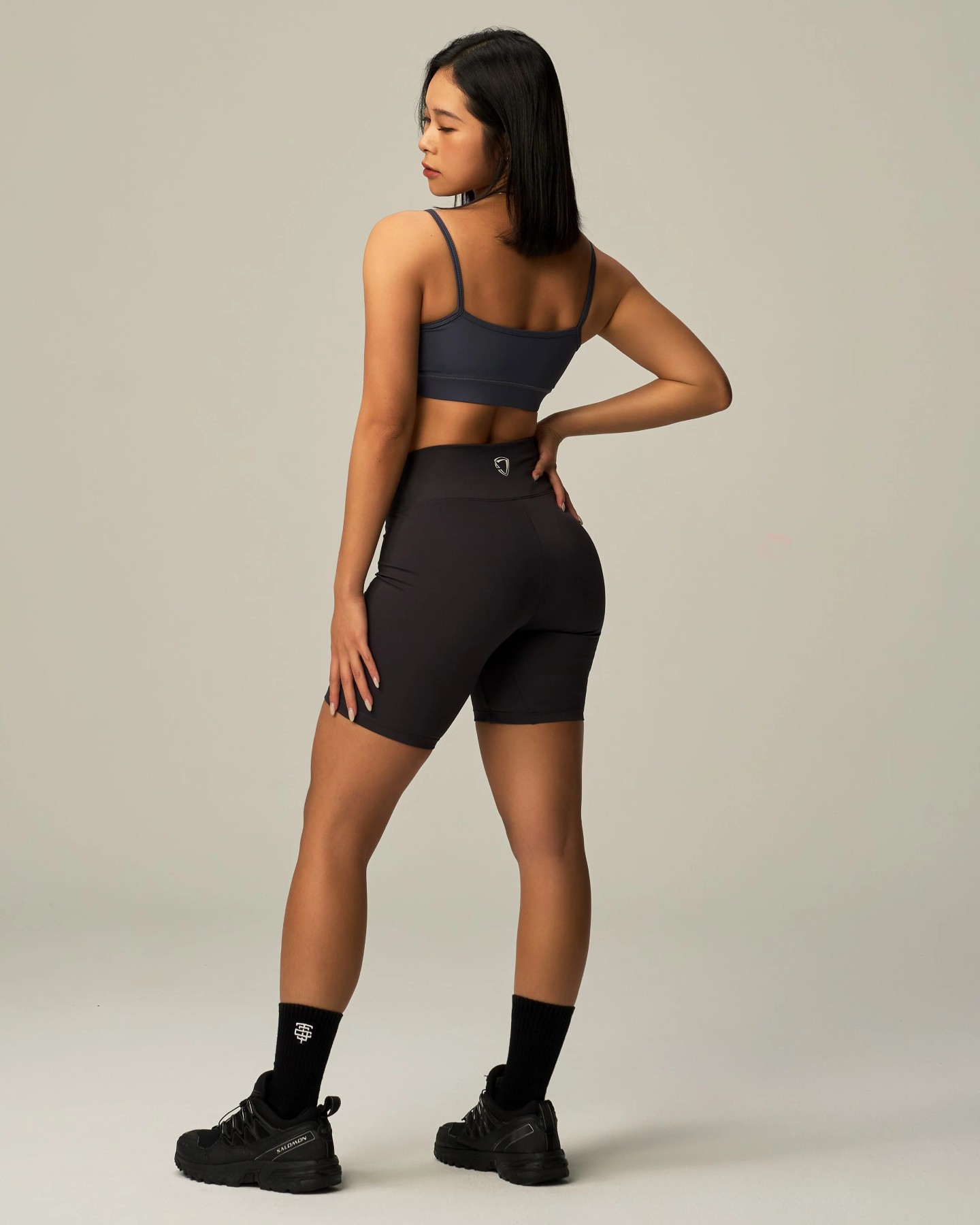 Essential High-Waisted Shorts 8" (Grey)