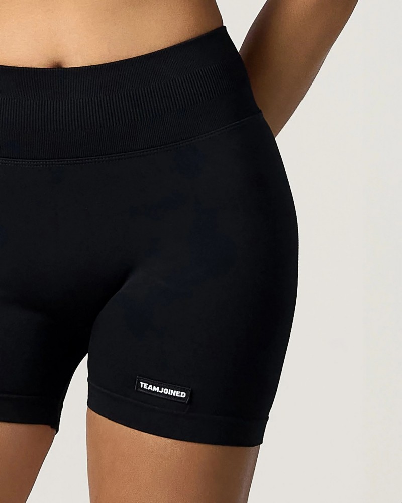 Label Seamless High-Waisted Shorts 4" (Black)