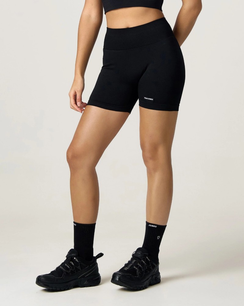 Label Seamless High-Waisted Shorts 4" (Black)