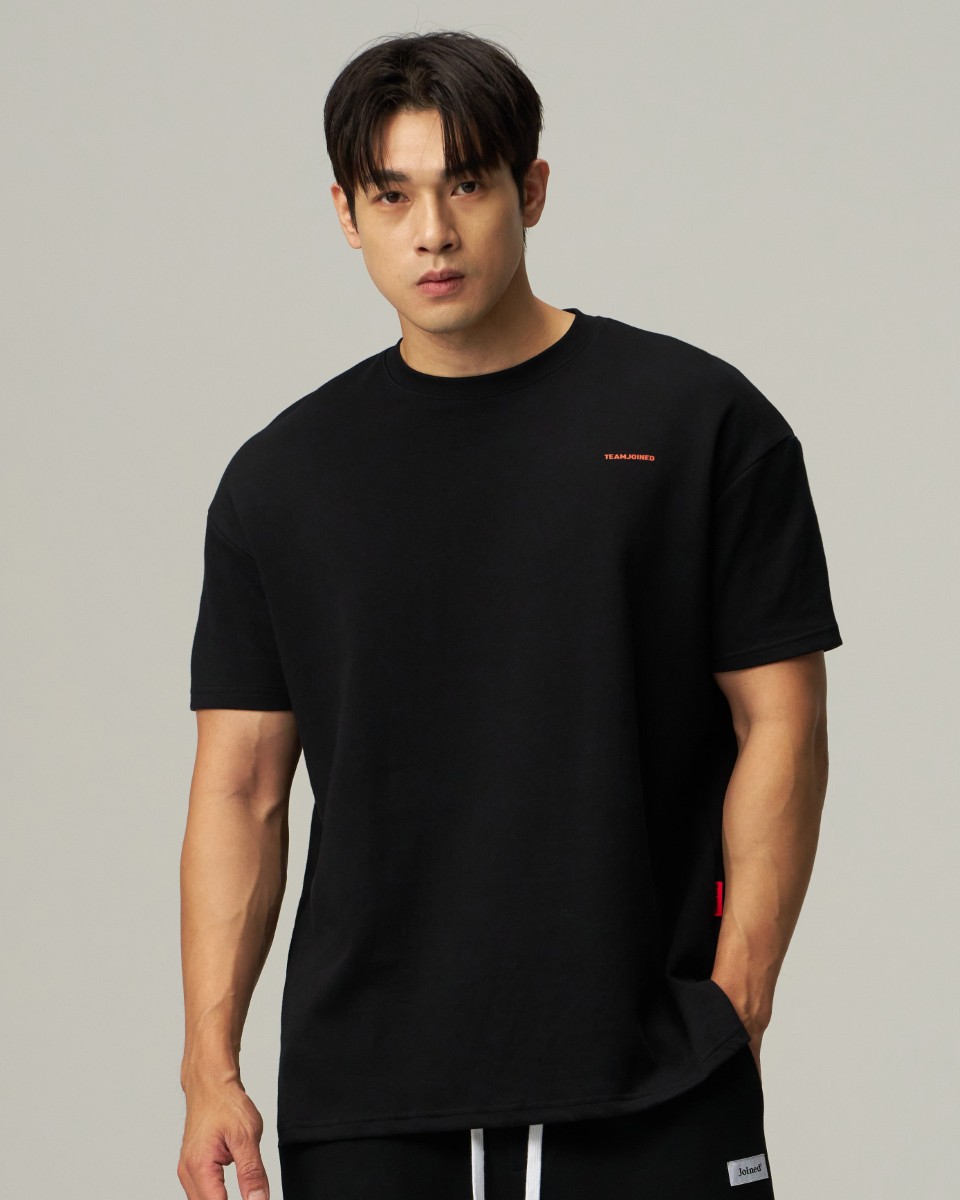 Wordmark Logo Flexfit Shirt (Black)